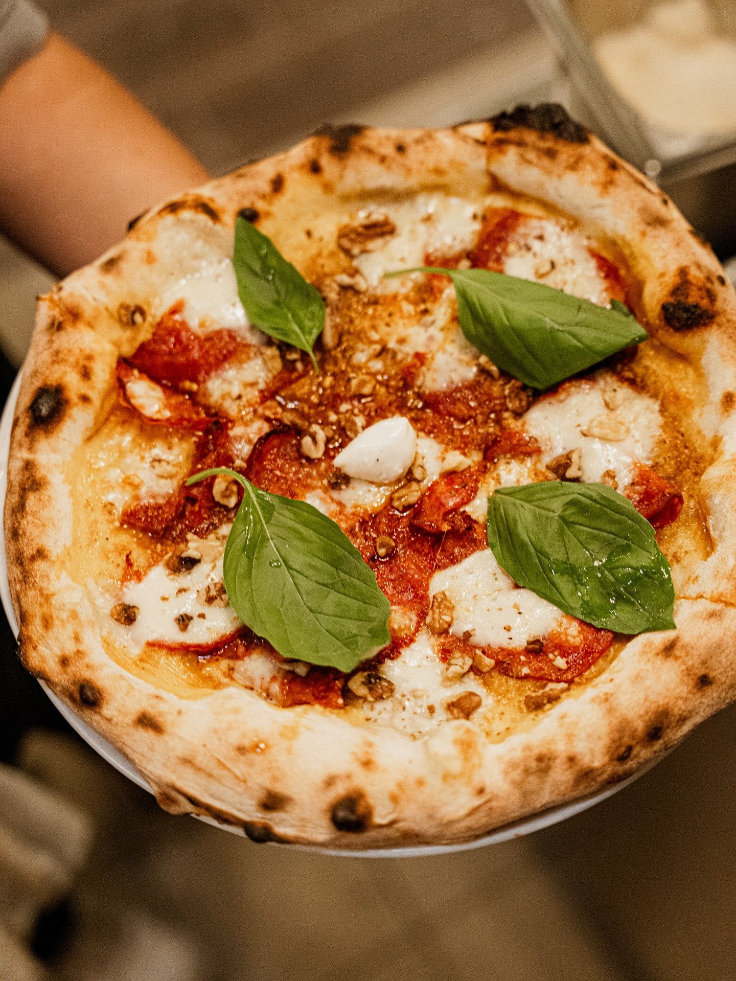 Pizza aus der Pizzeria Capri, von oben